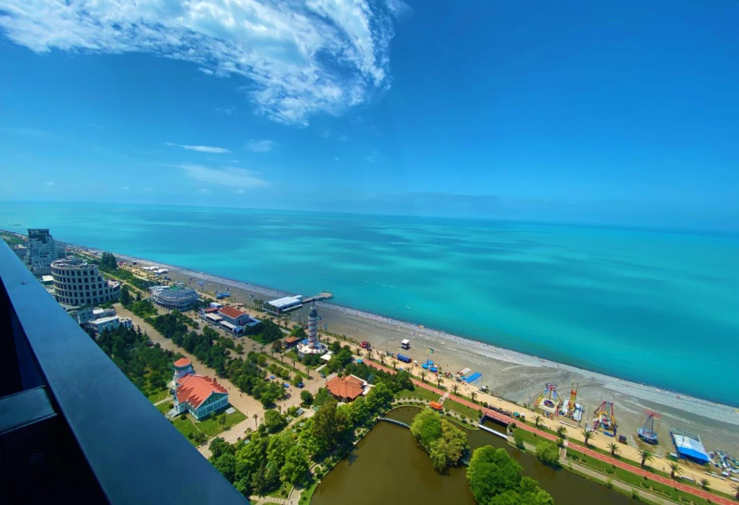 Orbi City Hotel With Sea View バトゥーミ エクステリア 写真
