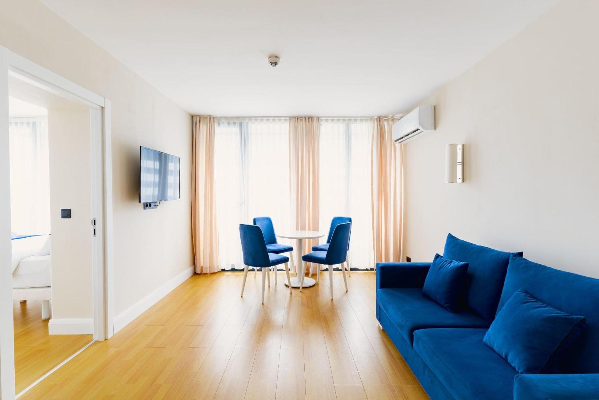 Orbi City Hotel With Sea View バトゥーミ エクステリア 写真