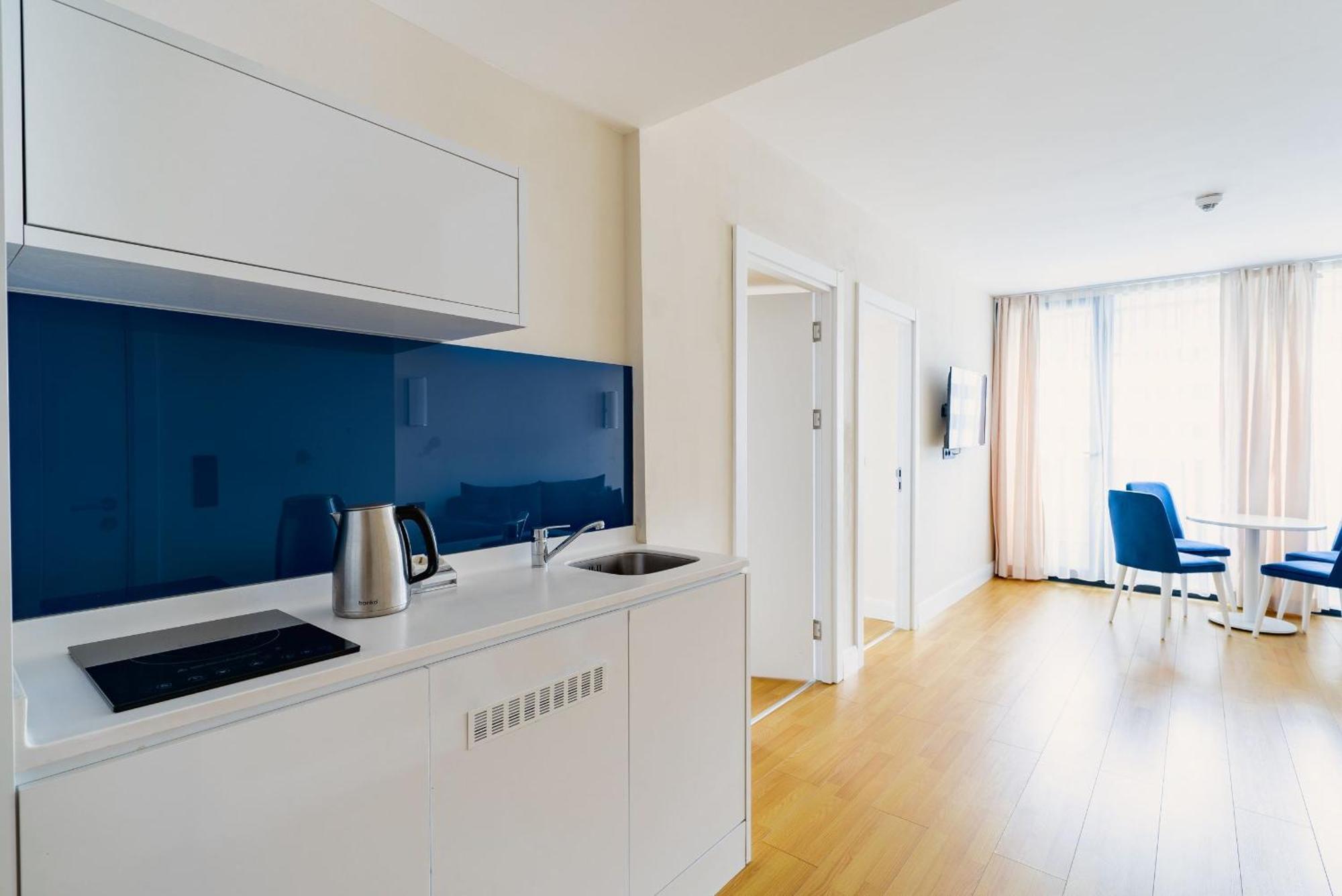 Orbi City Hotel With Sea View バトゥーミ エクステリア 写真