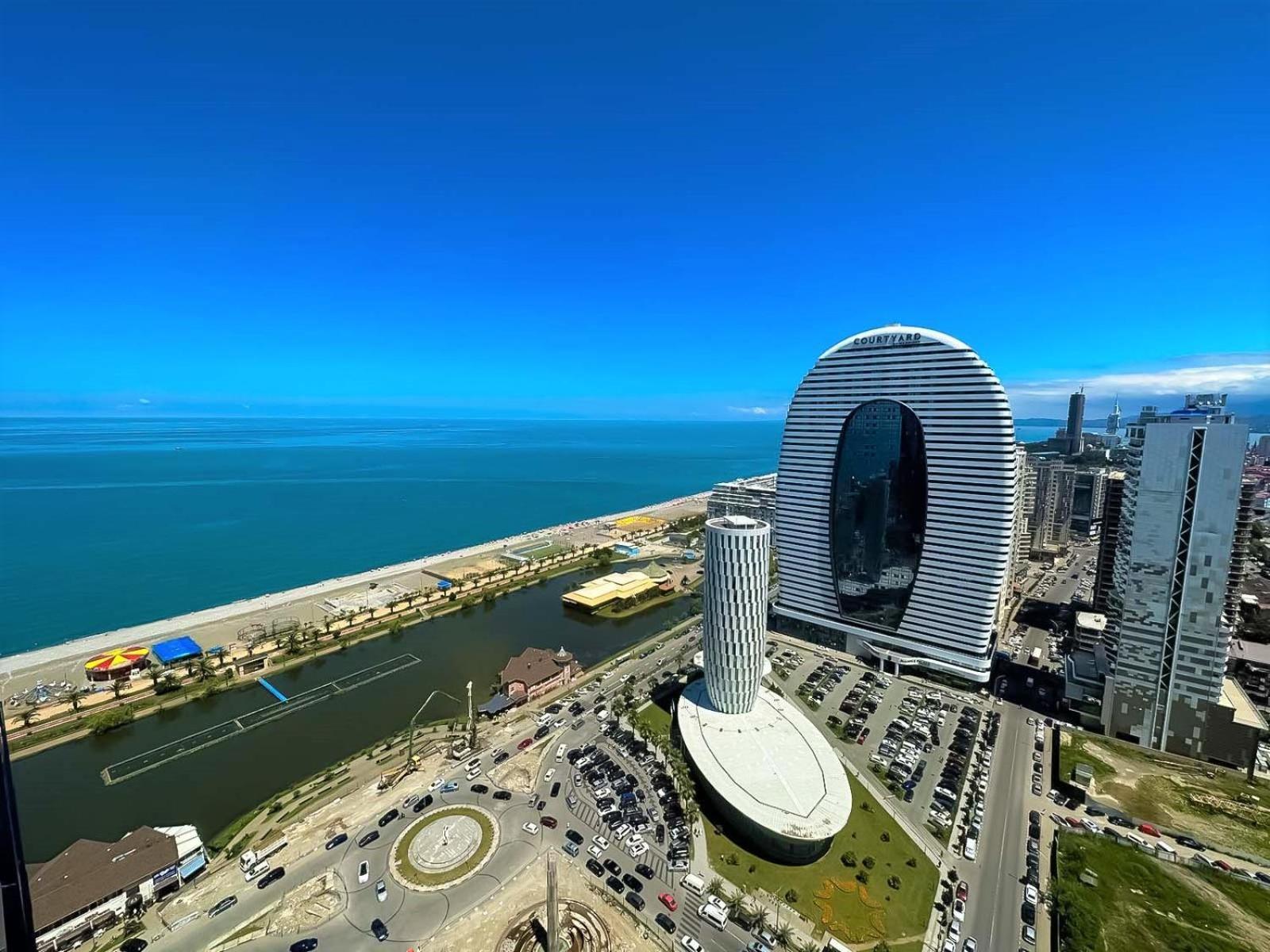 Orbi City Hotel With Sea View バトゥーミ エクステリア 写真