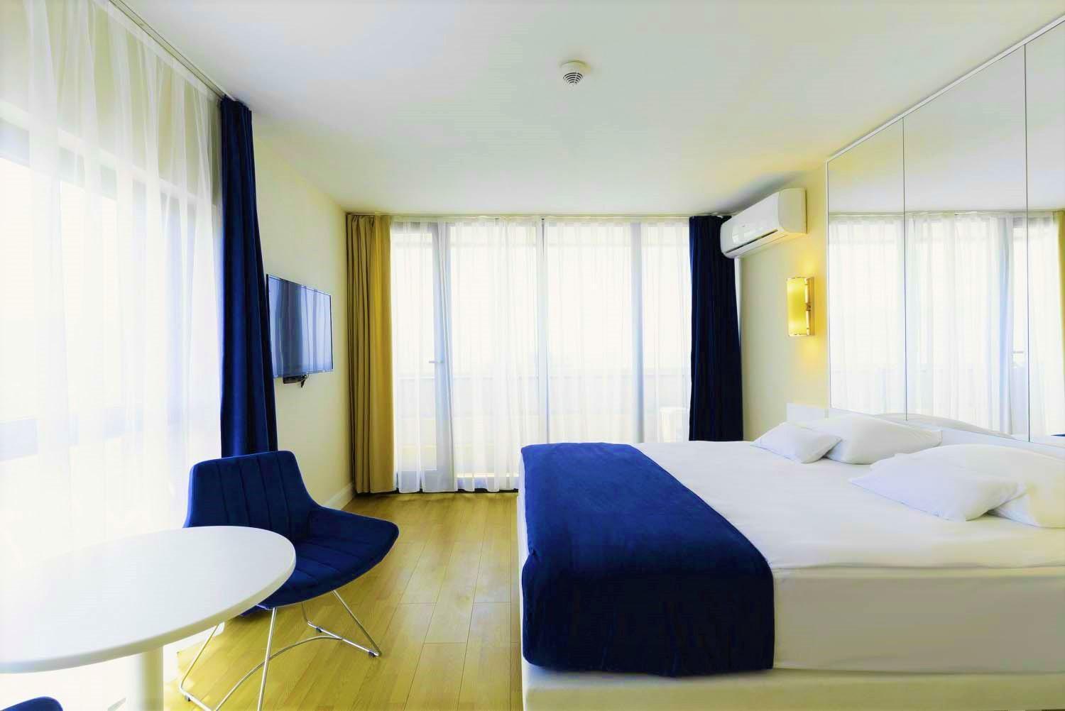 Orbi City Hotel With Sea View バトゥーミ エクステリア 写真