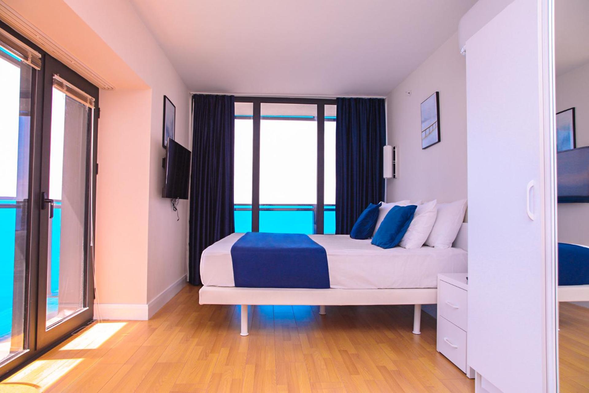 Orbi City Hotel With Sea View バトゥーミ エクステリア 写真