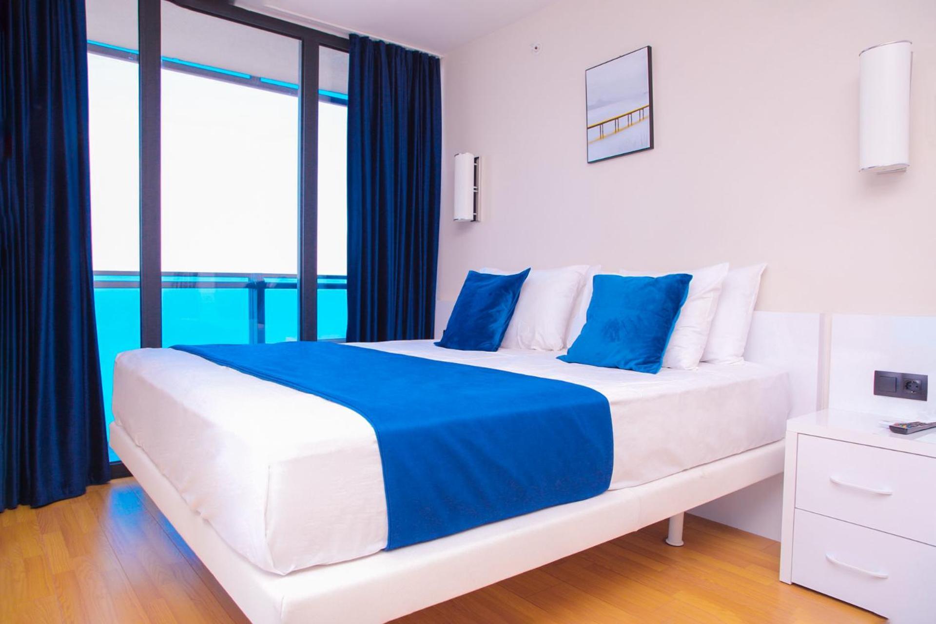 Orbi City Hotel With Sea View バトゥーミ エクステリア 写真