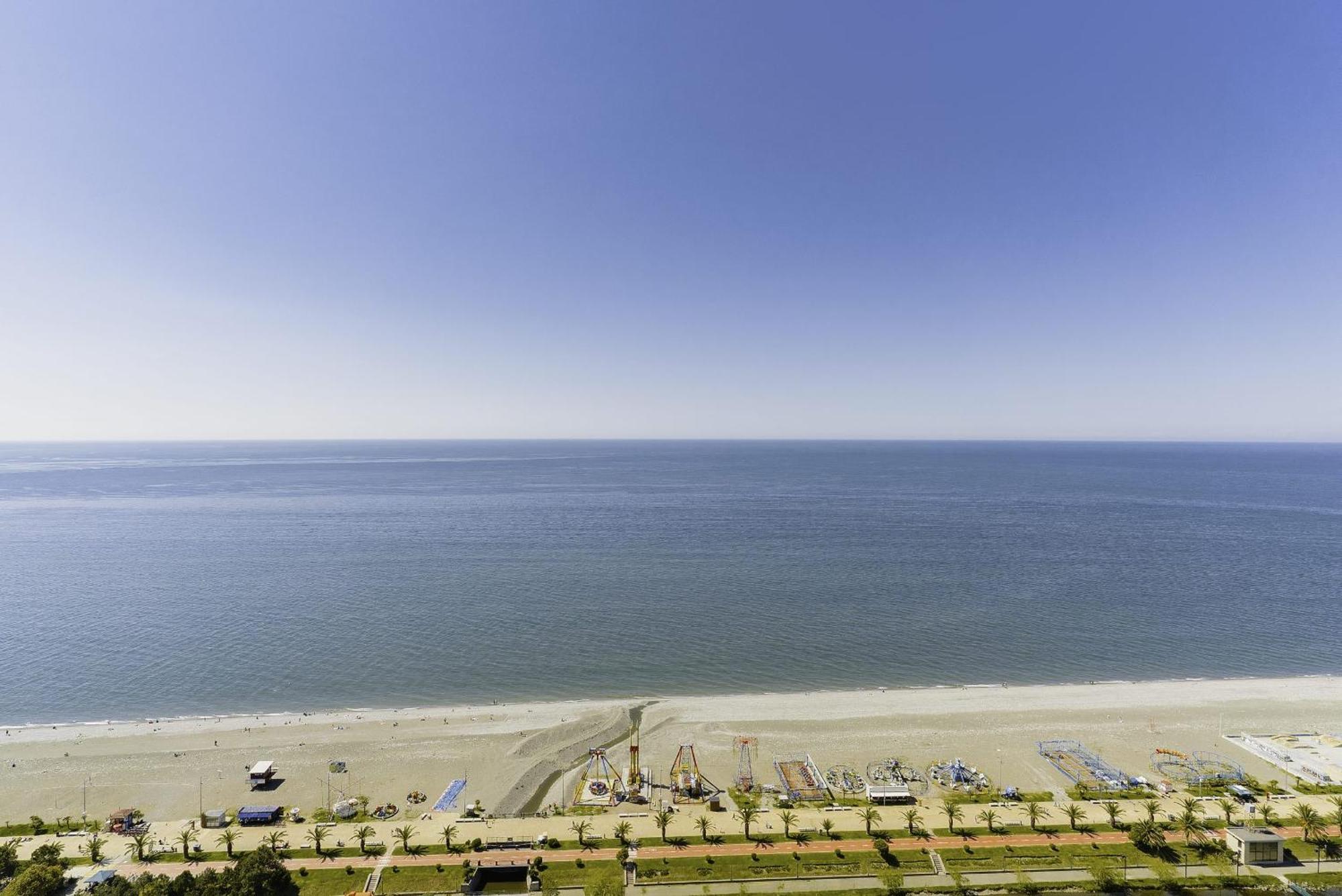 Orbi City Hotel With Sea View バトゥーミ エクステリア 写真