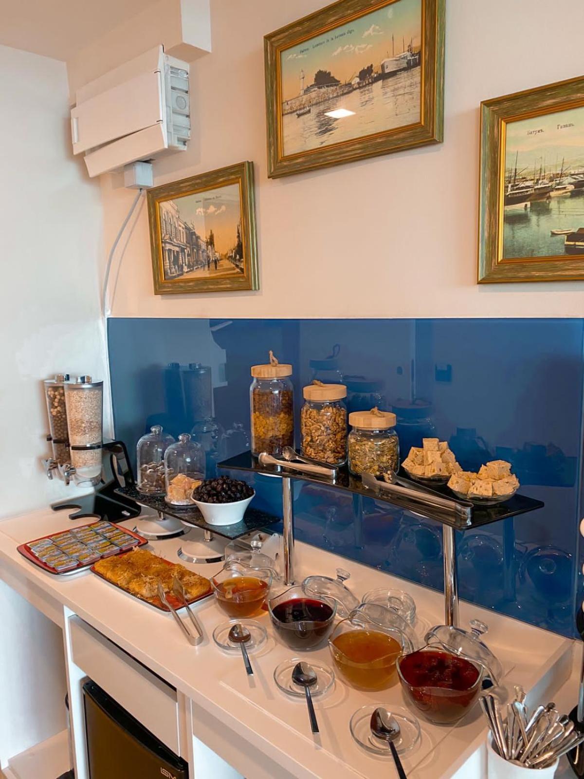 Orbi City Hotel With Sea View バトゥーミ エクステリア 写真