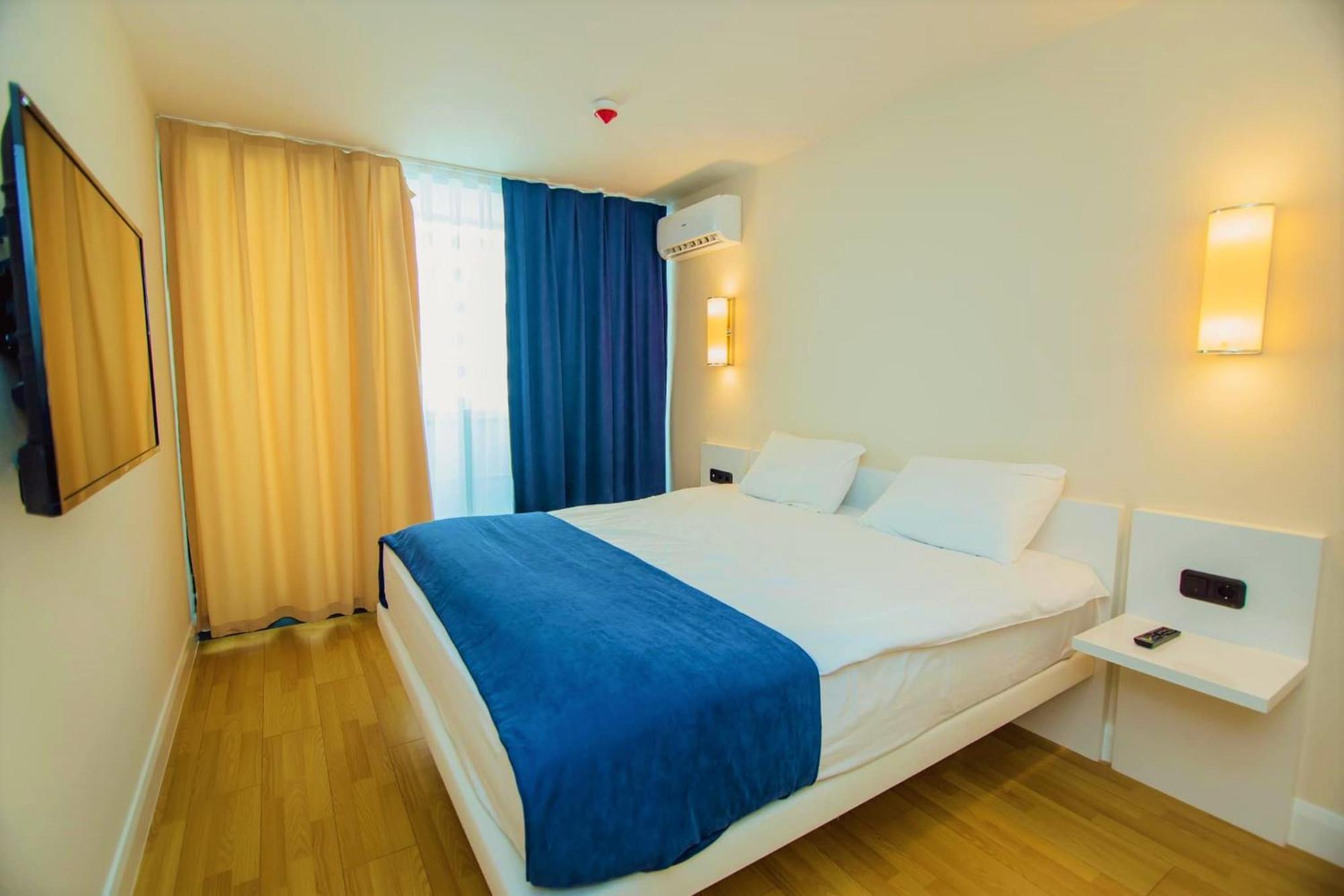 Orbi City Hotel With Sea View バトゥーミ エクステリア 写真